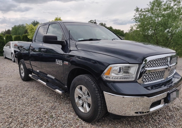 Dodge RAM cena 94500 przebieg: 144000, rok produkcji 2016 z Ostrołęka małe 407